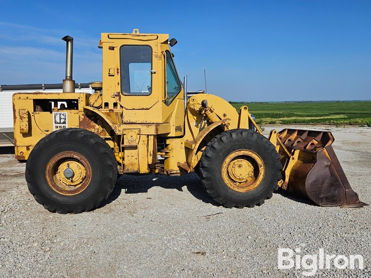 caterpillar-950-image-4