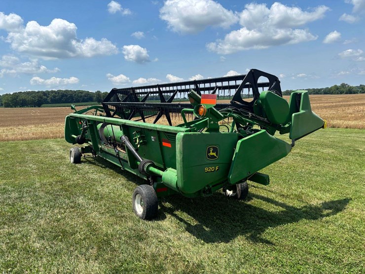 john-deere-920f-image-1