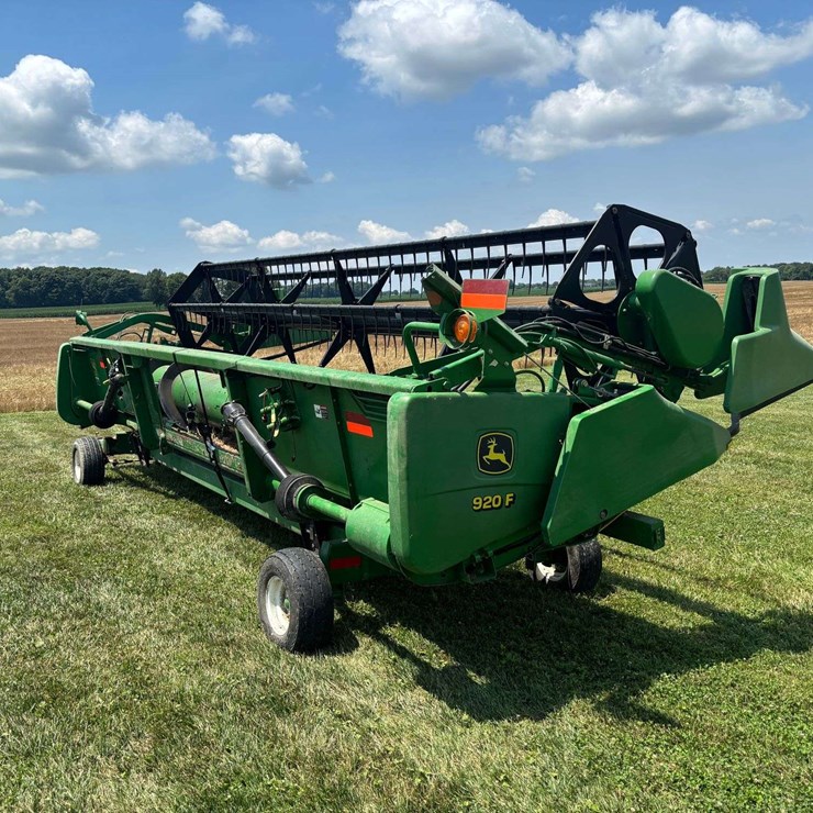 JOHN DEERE 920F
