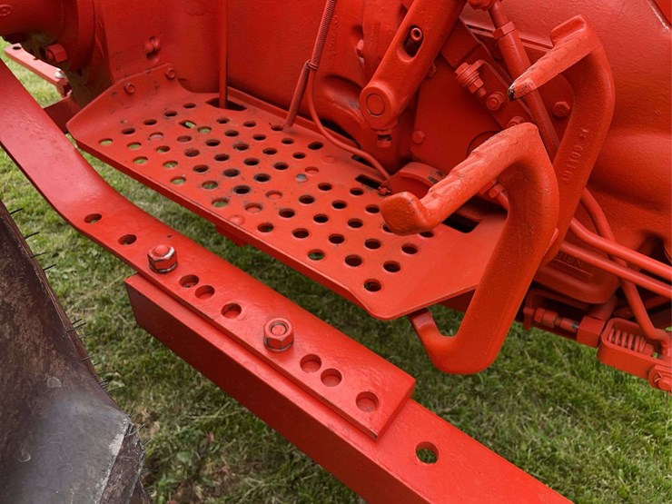1963-allis-chalmers-d-17-series-iii-image-18