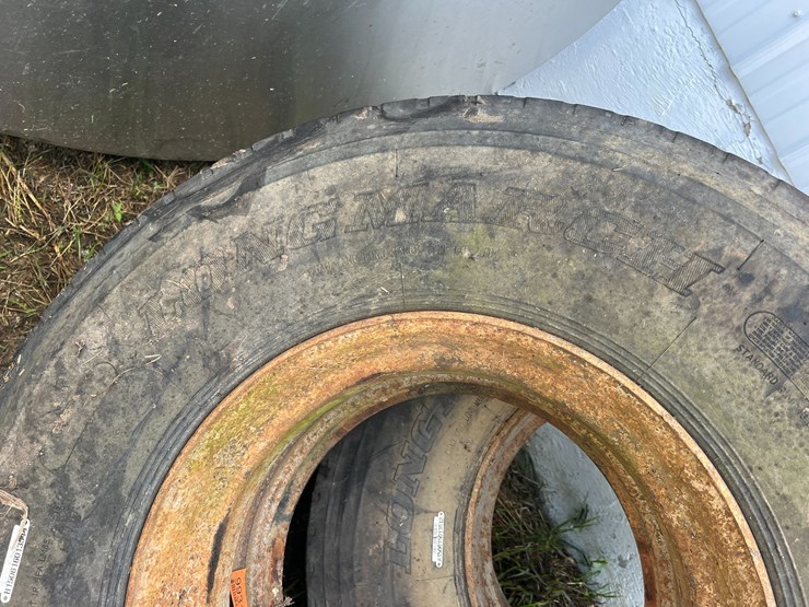 #9931-•-(2)-long-march-128-tires-image-6