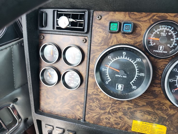 1994-kenworth-t800-image-43