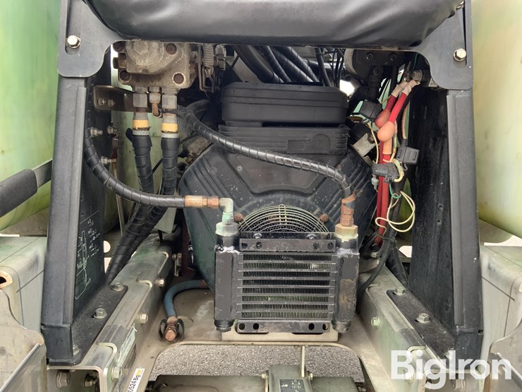 2020-massey-ferguson-730-image-11