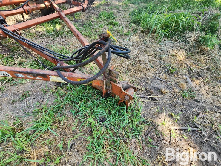allis-chalmers-1300-image-9