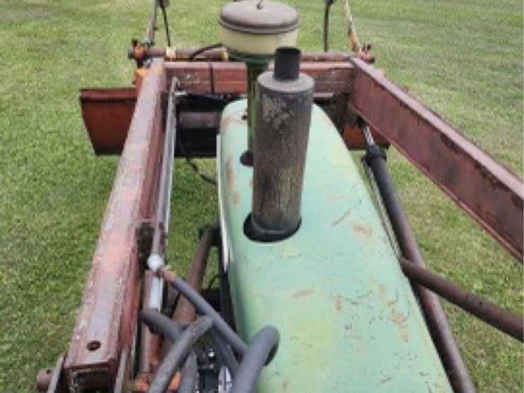john-deere-4010-image-14