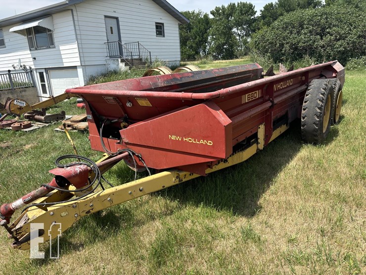 new-holland-680-image-10