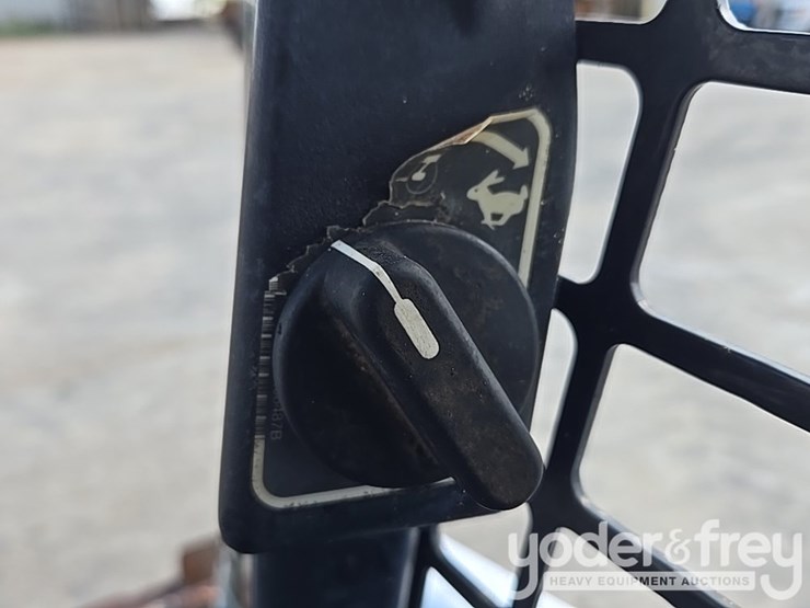 2019-bobcat-s450-image-39