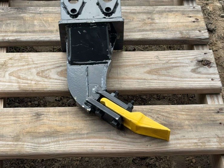 mini-excavator-ripper-tooth-attachment-image-1