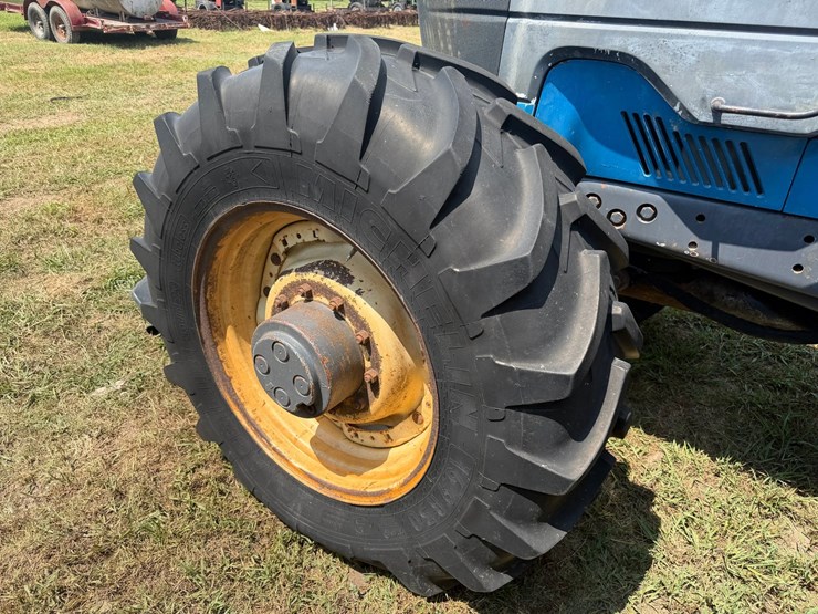 new-holland-8970-image-8