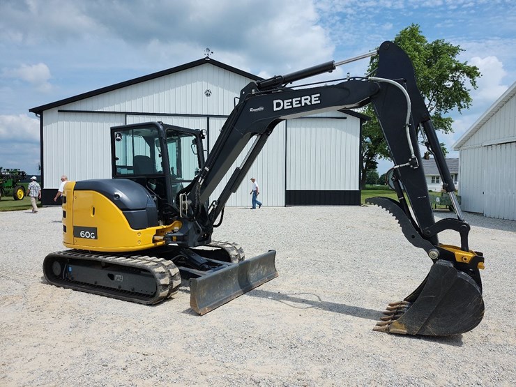2022-deere-60g-image-11
