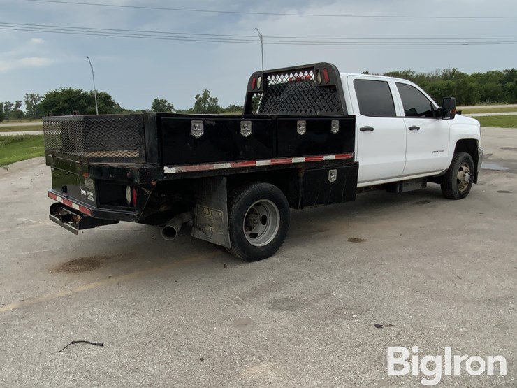 2016-chevrolet-3500-image-5