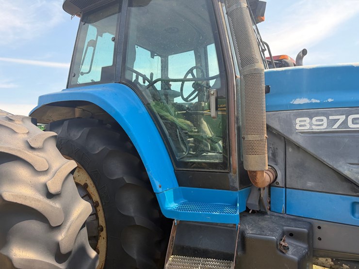 new-holland-8970-image-39