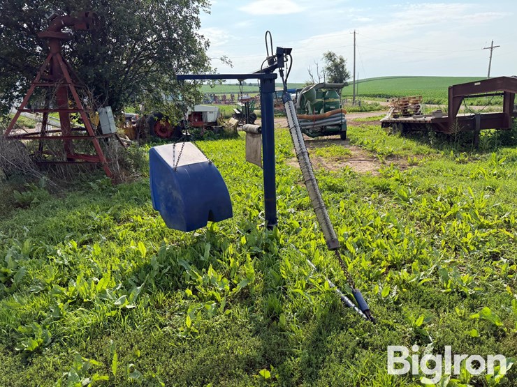 lewis-cattle-oiler-image-6