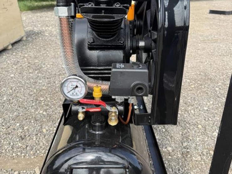 #32-•-air-compressor-image-4