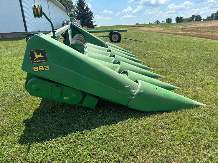 john-deere-693-image-3