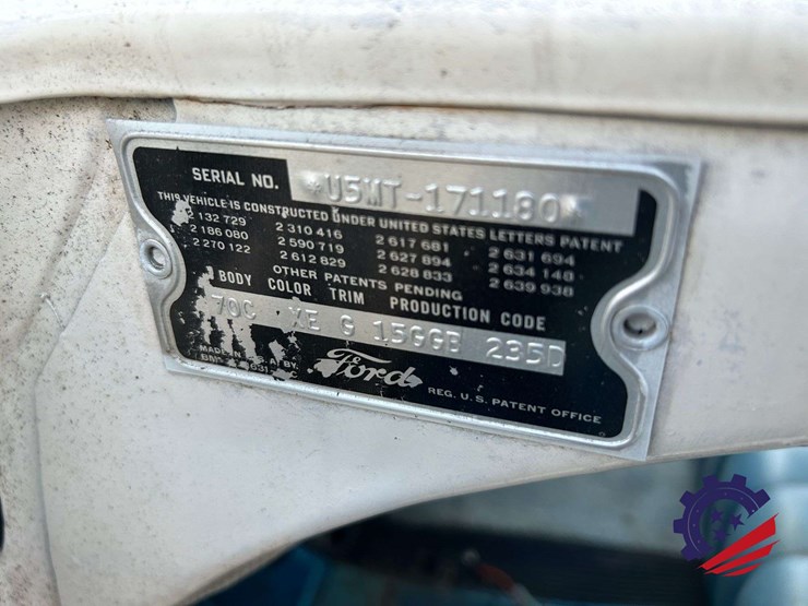 1955-ford-fairlane-club-sedan-image-60
