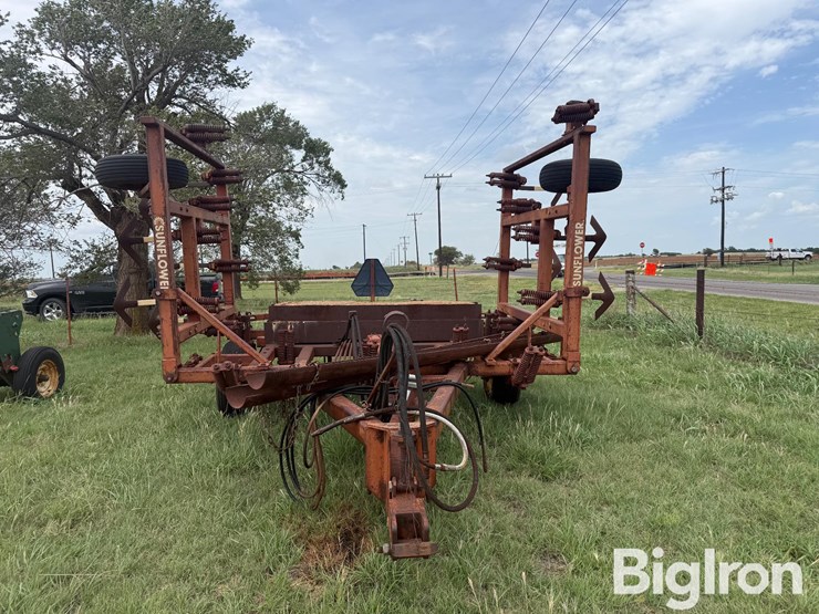 sunflower-24’-chisel-plow-image-8