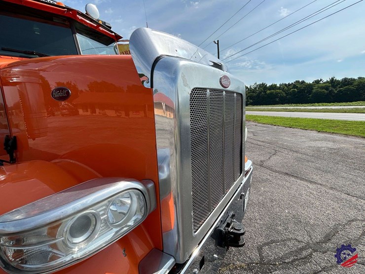 2016-peterbilt-367-image-26