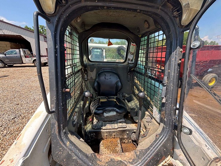 2015-bobcat-s530-image-9