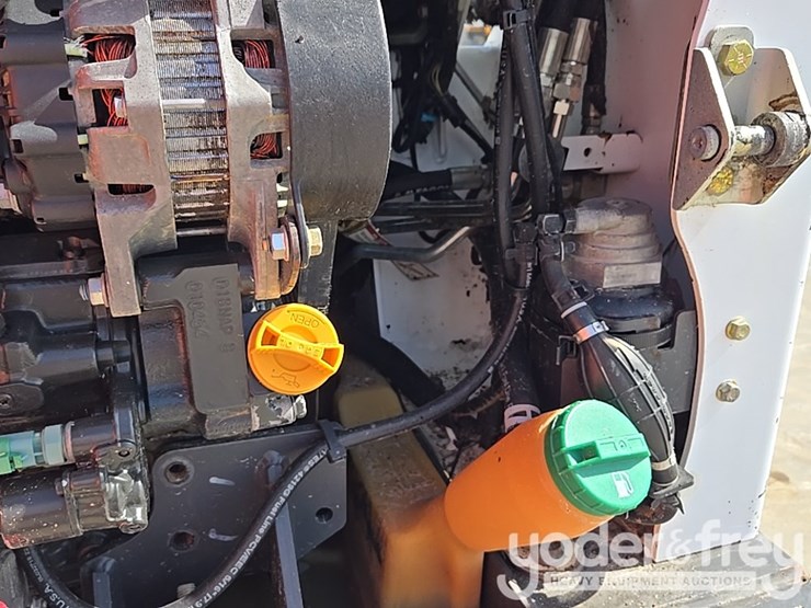 2019-bobcat-s450-image-30
