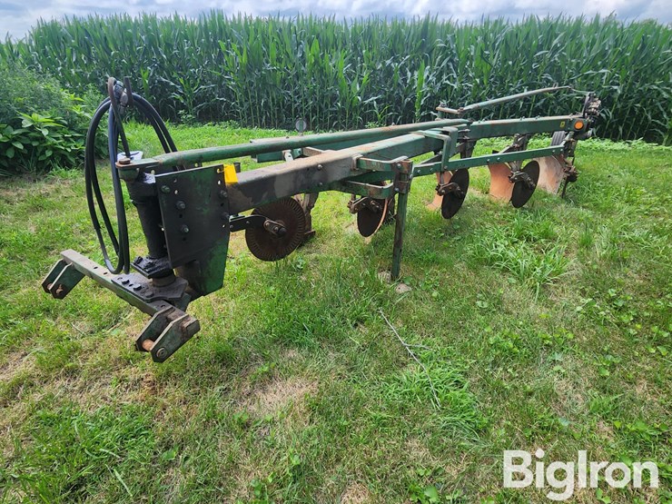 john-deere-450-image-1