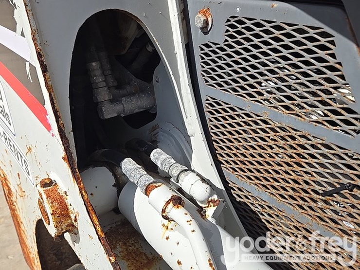 2019-takeuchi-tl8-image-28