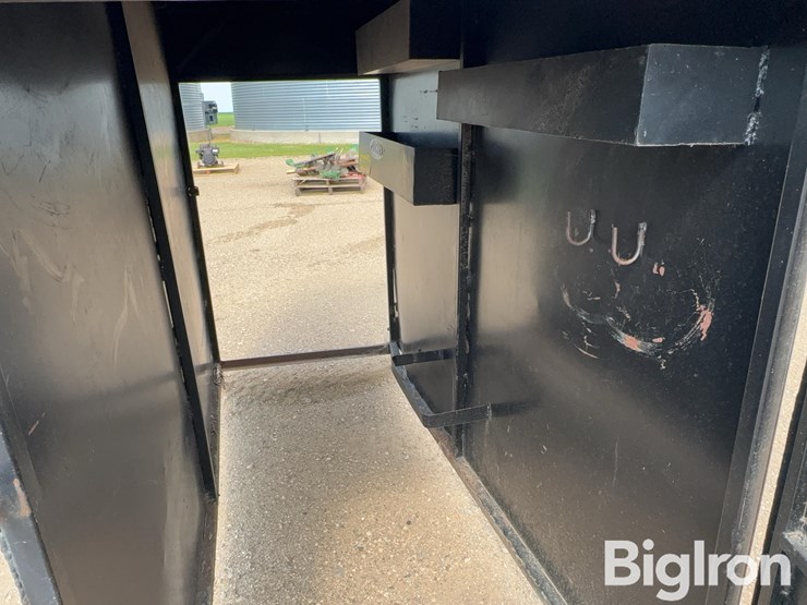 homemade-race-trailer-tool-box-/-storage-rack-image-14