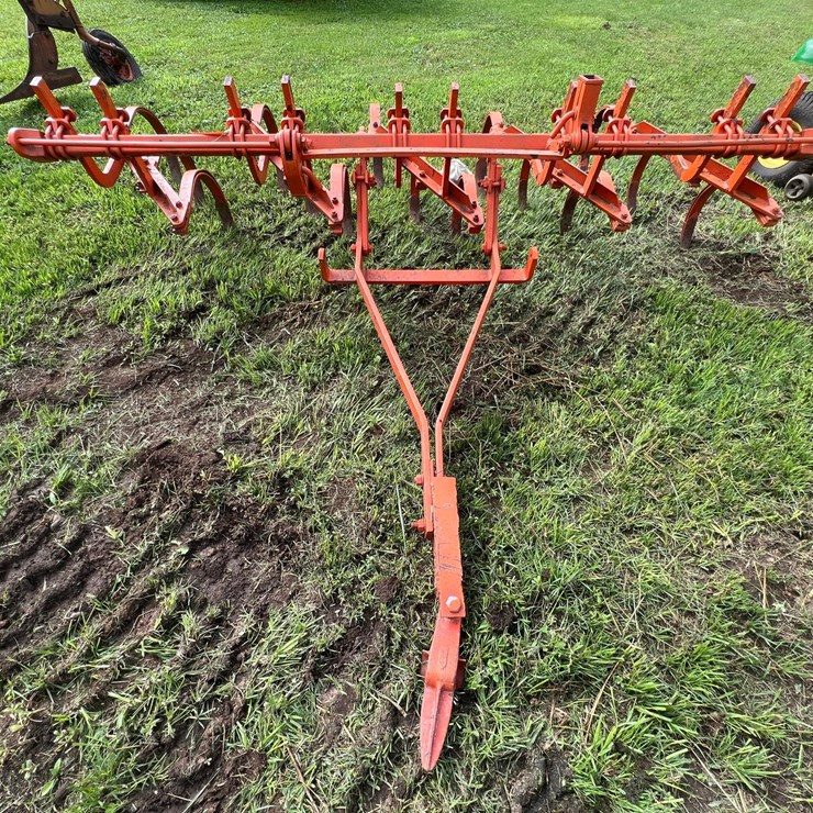 #9916 • Allis-Chalmers Snap Coupler Field Cultivator