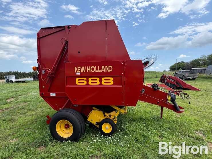 2002-new-holland-688-image-4