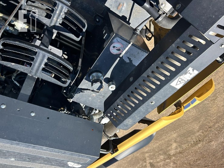 2013-new-holland-cx8080-image-107