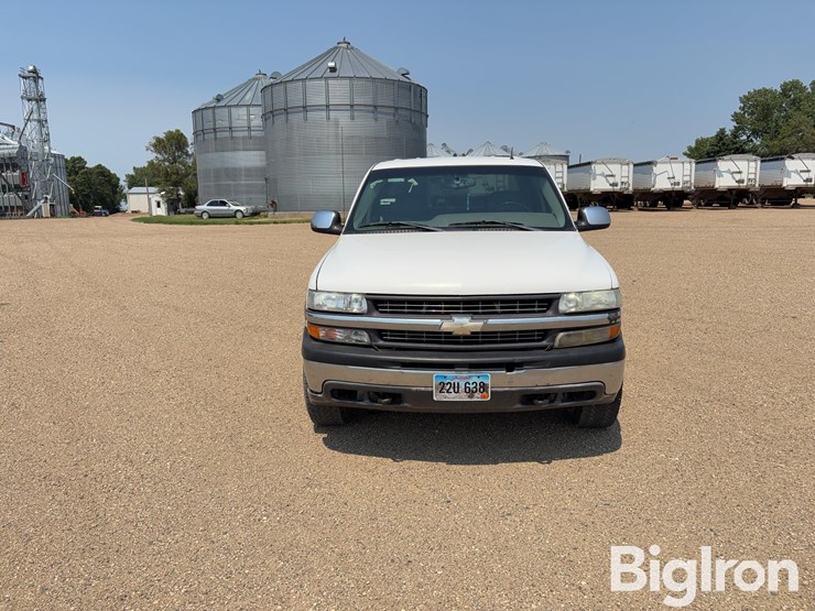 2002-chevrolet-silverado-1500-image-2