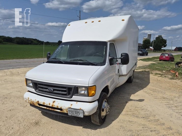2003-ford-e350-image-5