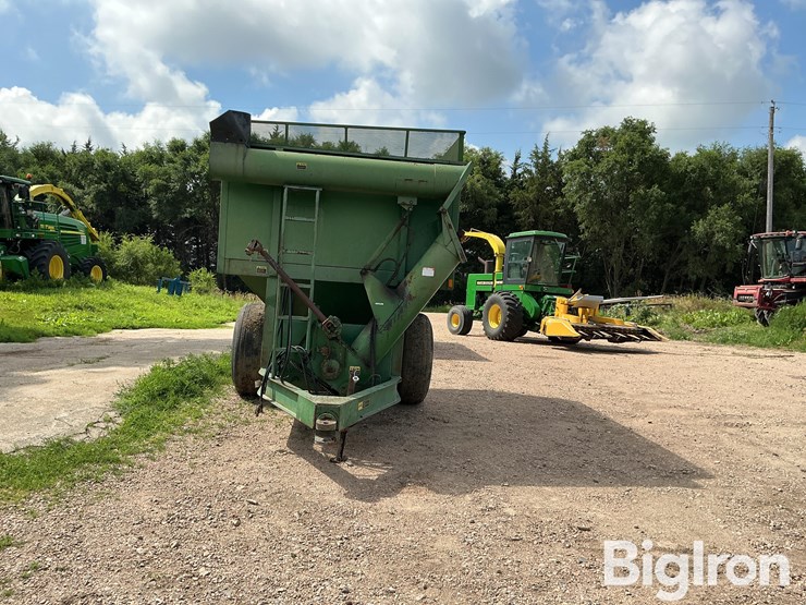 john-deere-400-image-2