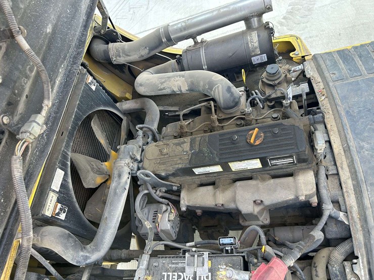 hyster-70-diesel-forklift-image-16