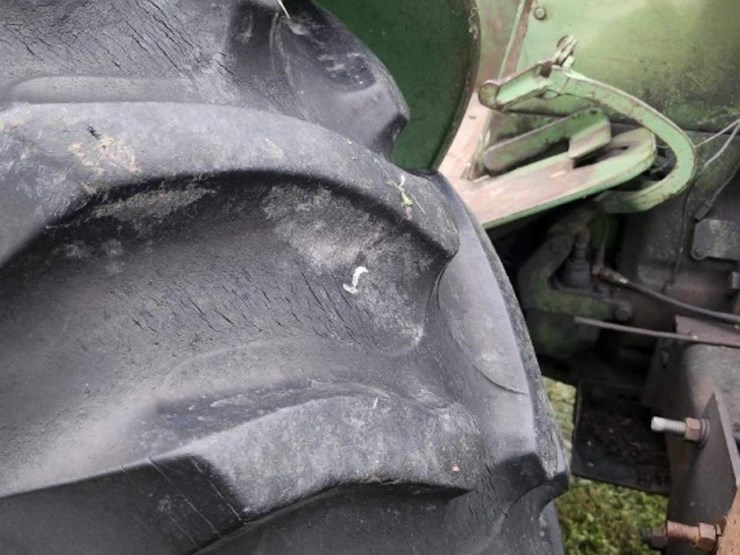 john-deere-4010-image-30