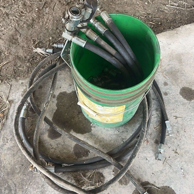 Pioneer AG Hydraulic Hoses and Quick Disconnect Couplers Lot