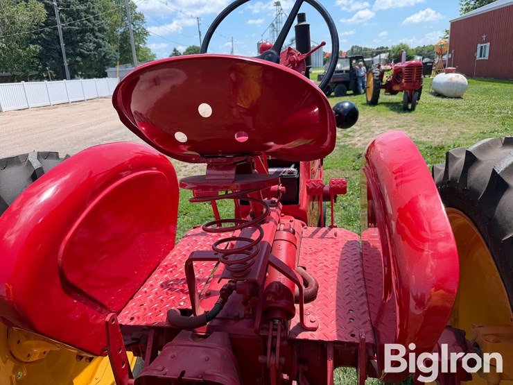 1950-massey-ferguson-22-image-18