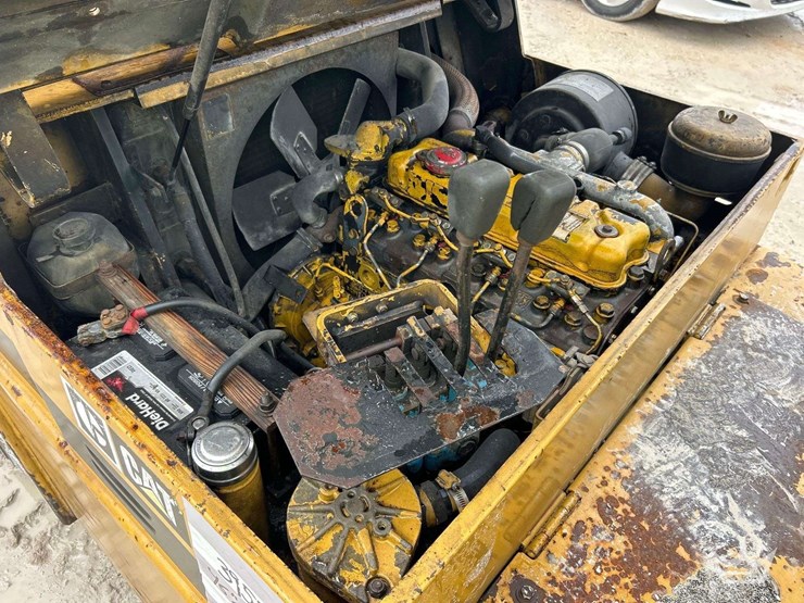 1992-caterpillar-vc110f-11,000lb-diesel-forklift-image-9