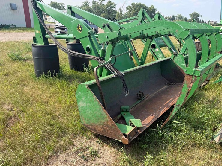 john-deere-158-image-8