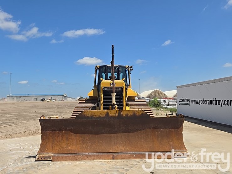 2018-caterpillar-d6n-lgp-image-8