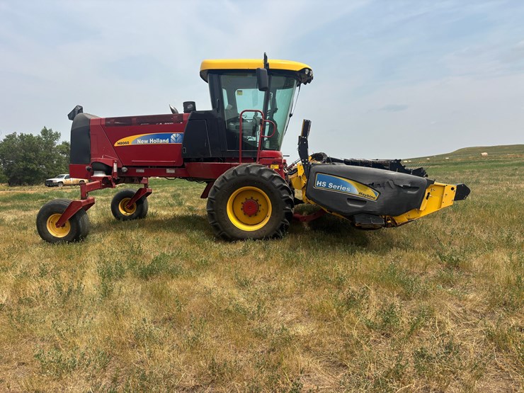 2013-new-holland-h8060-image-4