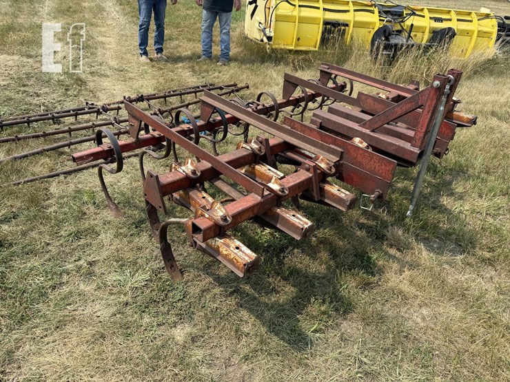 ih-cultivator-8248-image-5