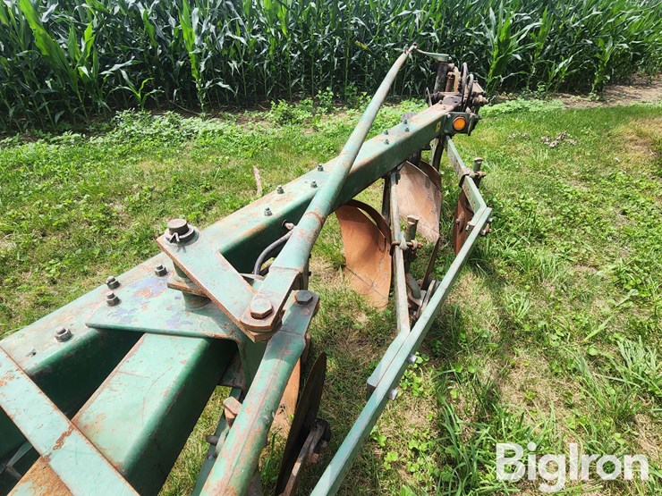 john-deere-450-image-12