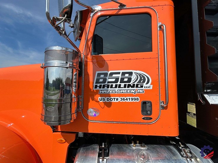 2016-peterbilt-367-image-11