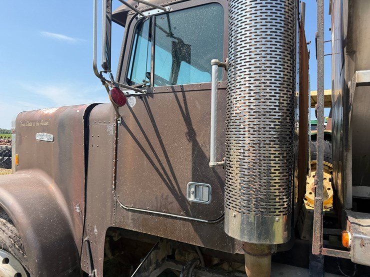 #52611-•-1985-freightliner-single-cab-t/a-fertilizer-truck-2fupysyb5fh254590-inv#52611-image-37
