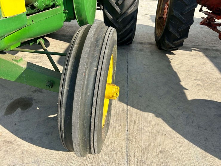 john-deere-830-image-9