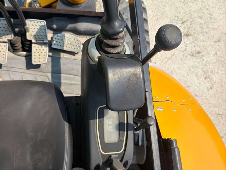 2019-jcb-8029cts-image-7
