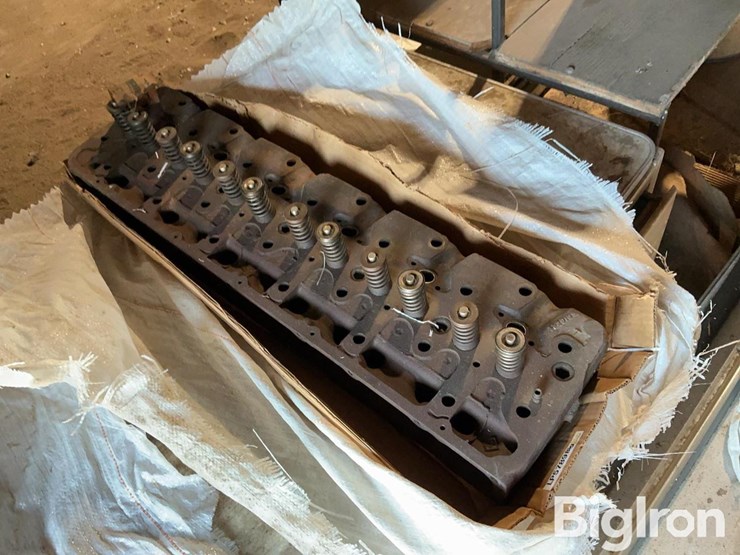 allis-chalmers-3500-image-3