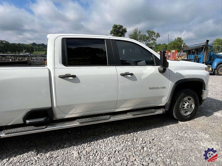 2021-chevrolet-silverado-2500-image-31