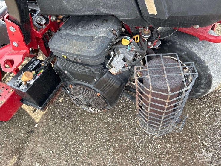 green-master-3300-mower-image-4